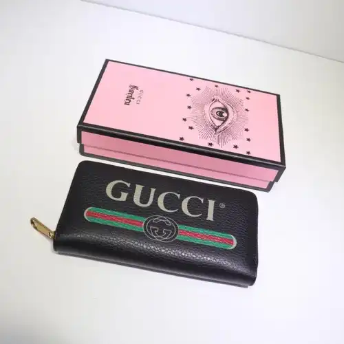 G*u*i brand handbags zip around wallet 1904g0017