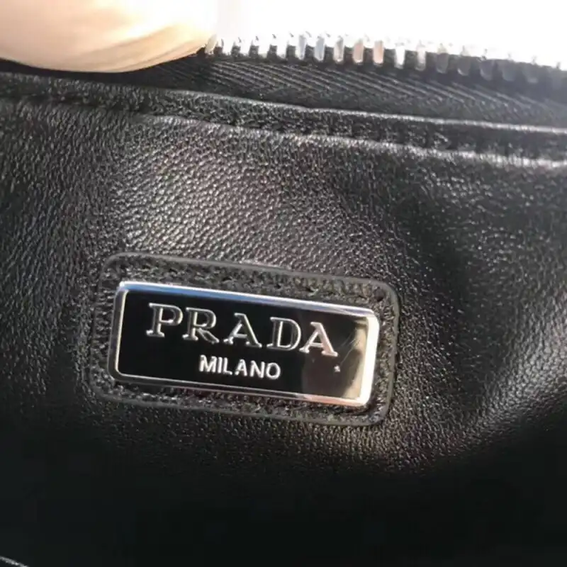Pra*a bags 1910bb0045