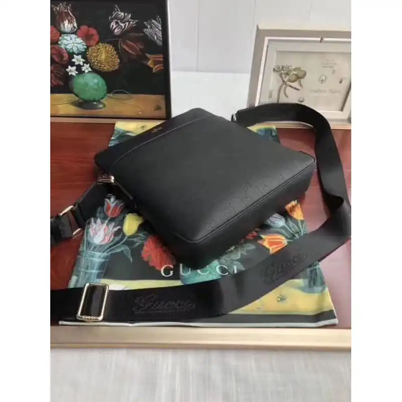 G*u*i bags 1910bb0084