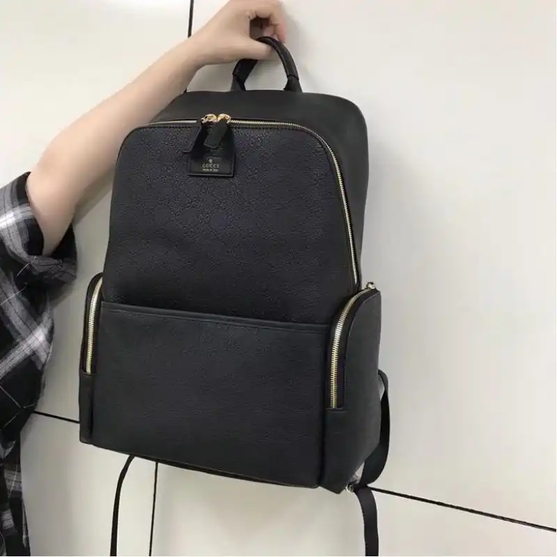 G*u*i bags 1917m0075