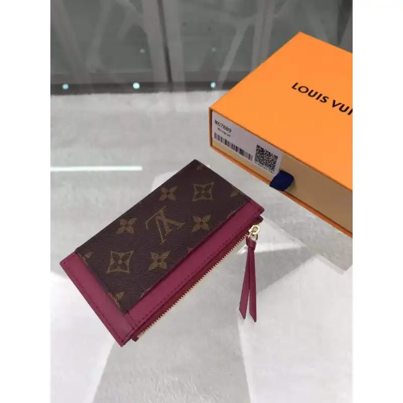 LV Bags 19B570032