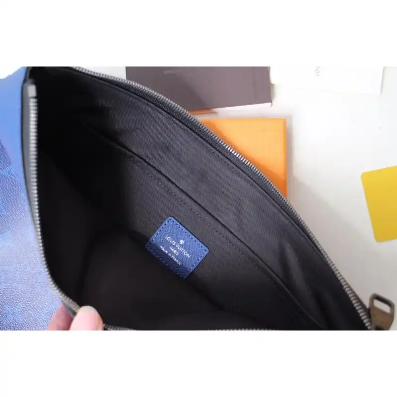 LV Bags 19B570185