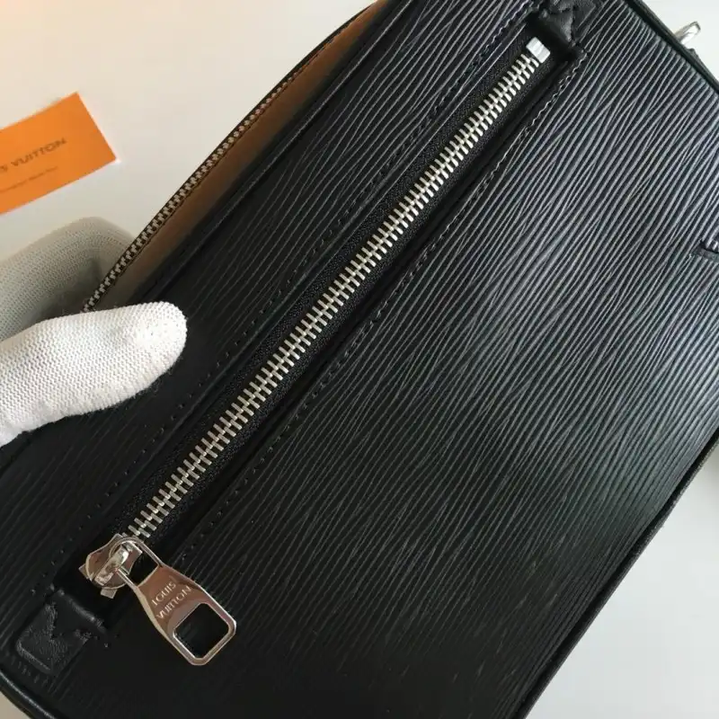 LV Bags 19B570222