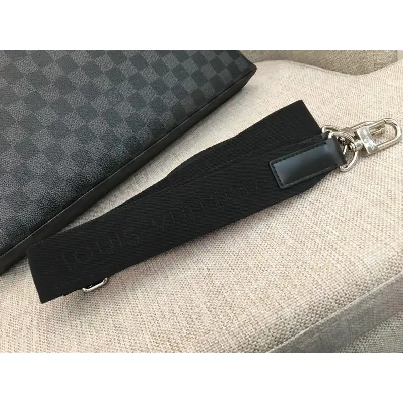 LV Bags 19B570237