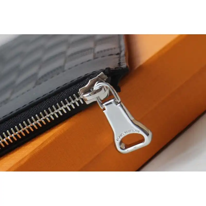 LV Bags 19B570264