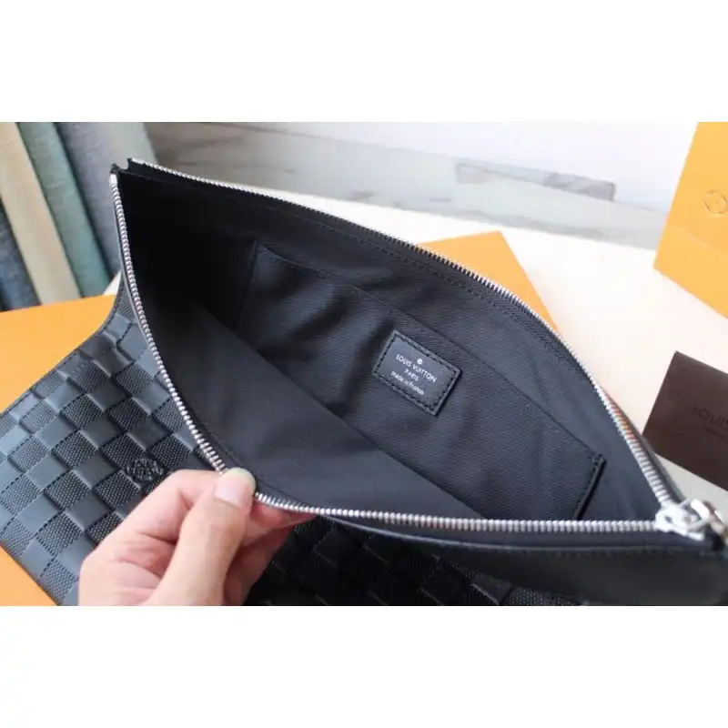 LV Bags 19B570264
