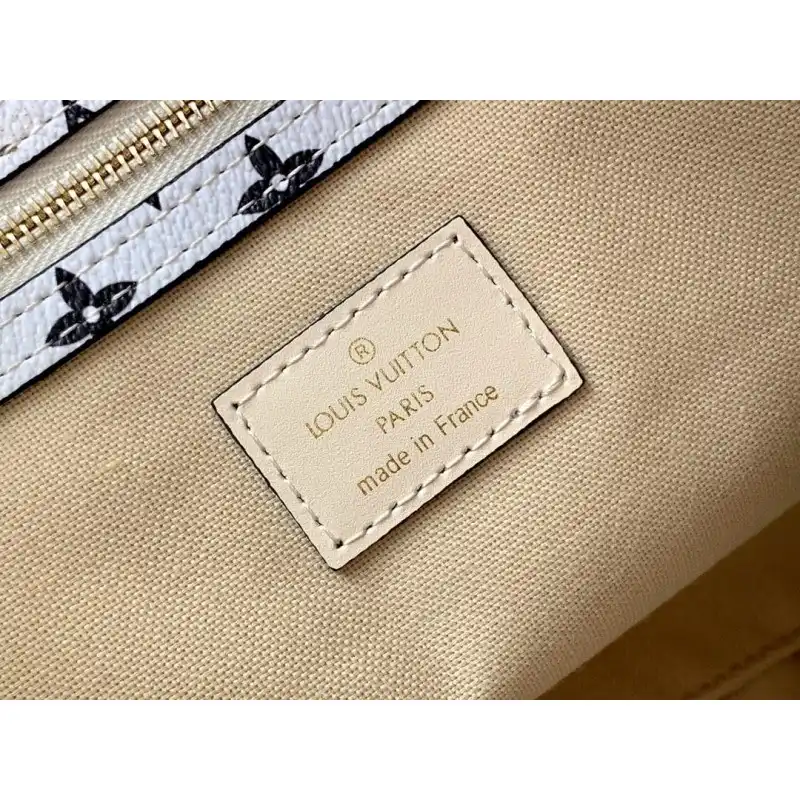 LV Bags 19B570423