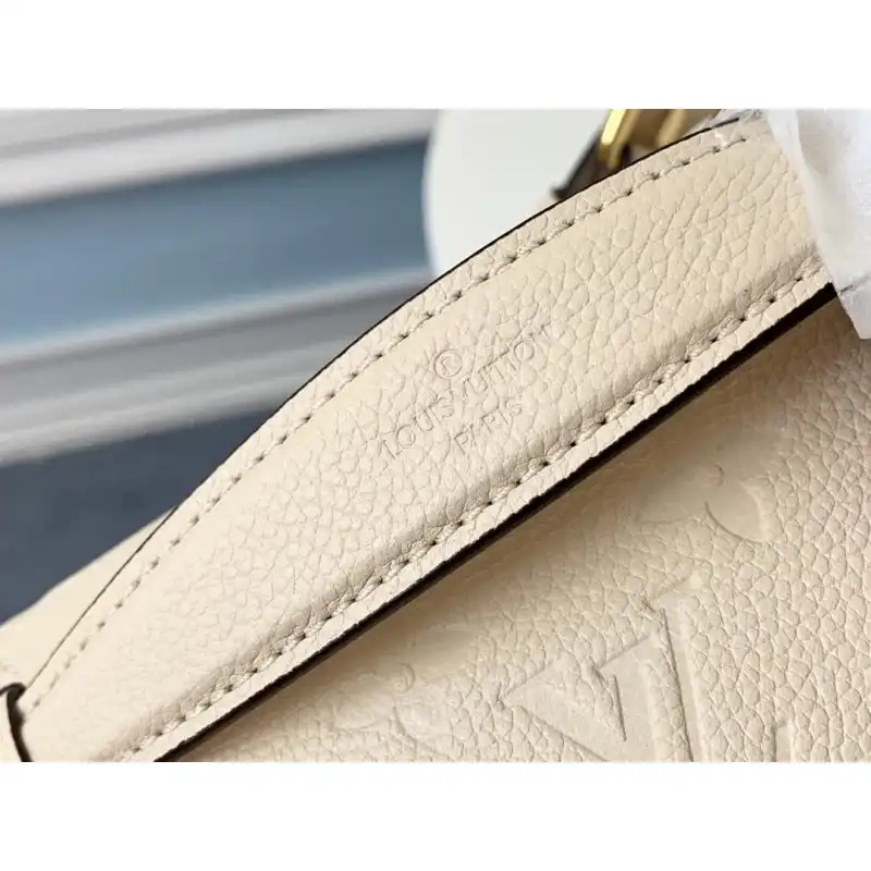 LV Bags 19B5790032