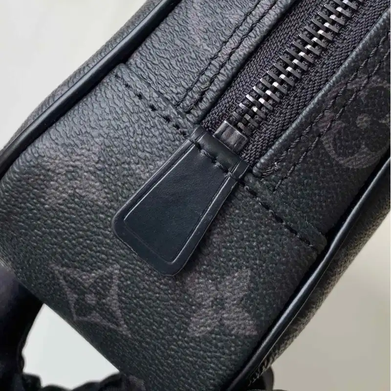 LV Bags 19B5790074