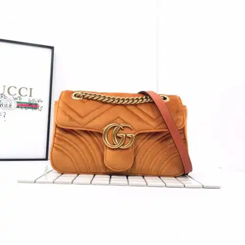 G*u*i bags 19b57g0004