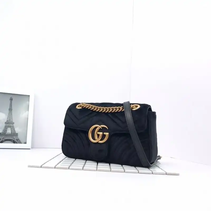 G*u*i bags 19b57g0005