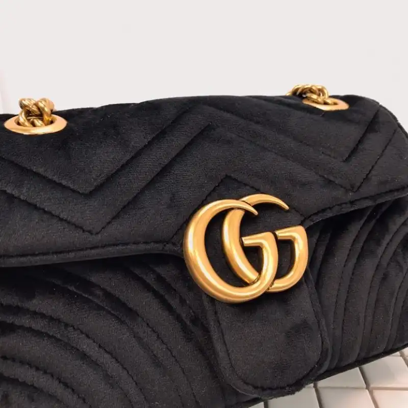 G*u*i bags 19b57g0005