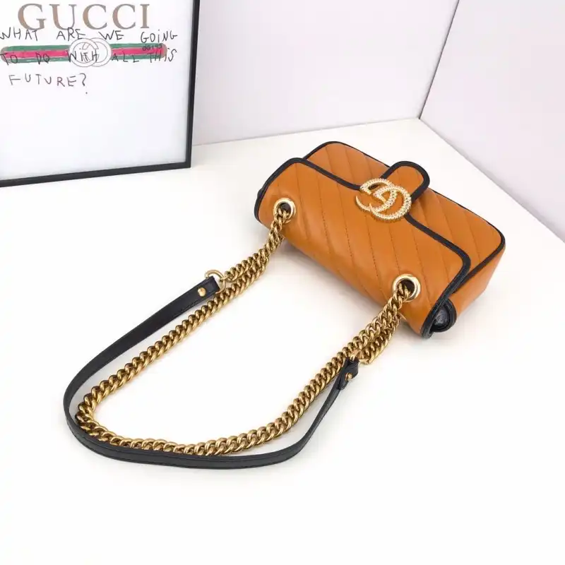 G*u*i bags 19b57g0015