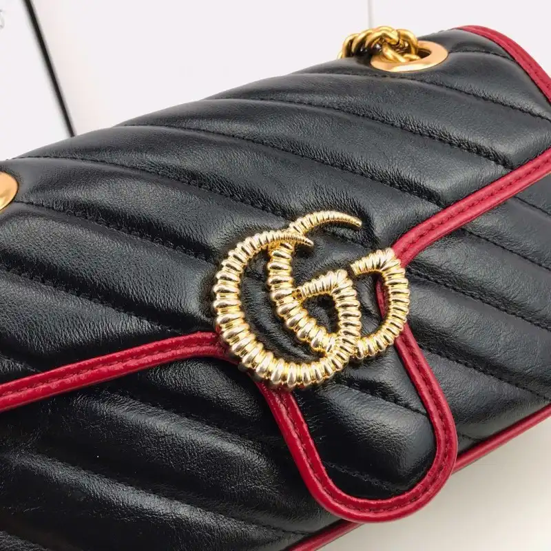 G*u*i bags 19b57g0016