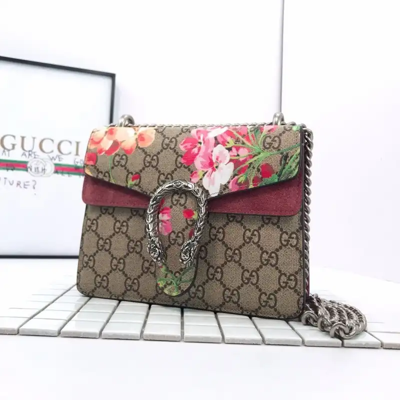 G*u*i bags 19b57g0039