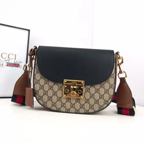 G*u*i bags 19b57g0048