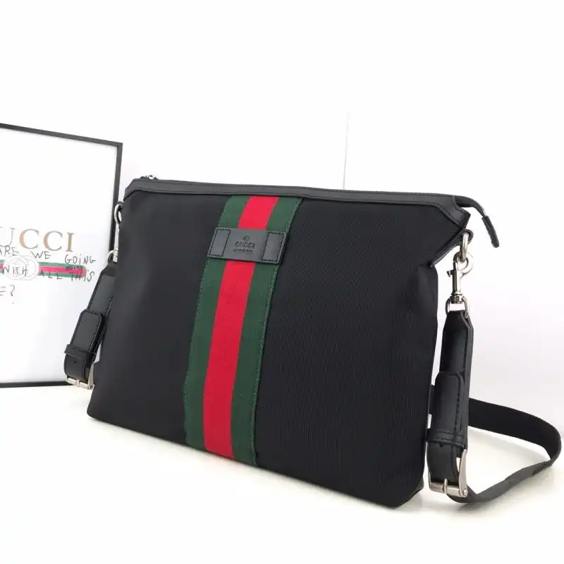G*u*i bags 19b57g0053