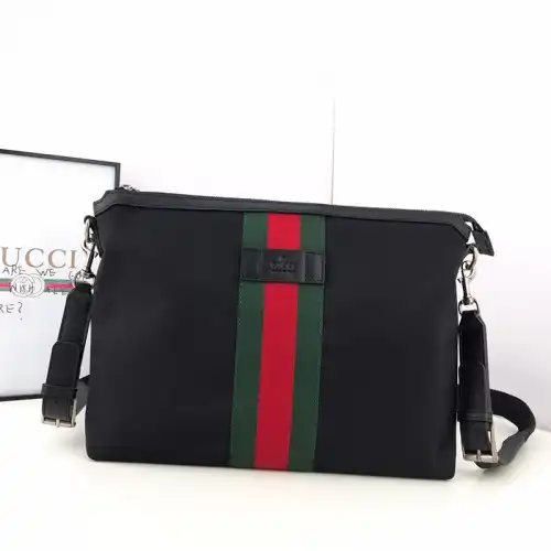 G*u*i bags 19b57g0053