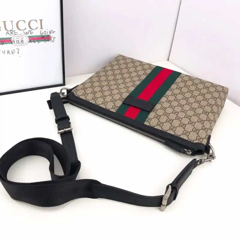 G*u*i bags 19b57g0054
