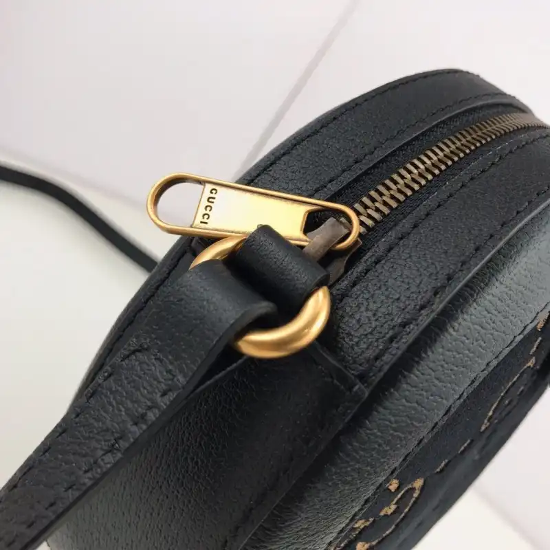 G*u*i bags 19b57g0082