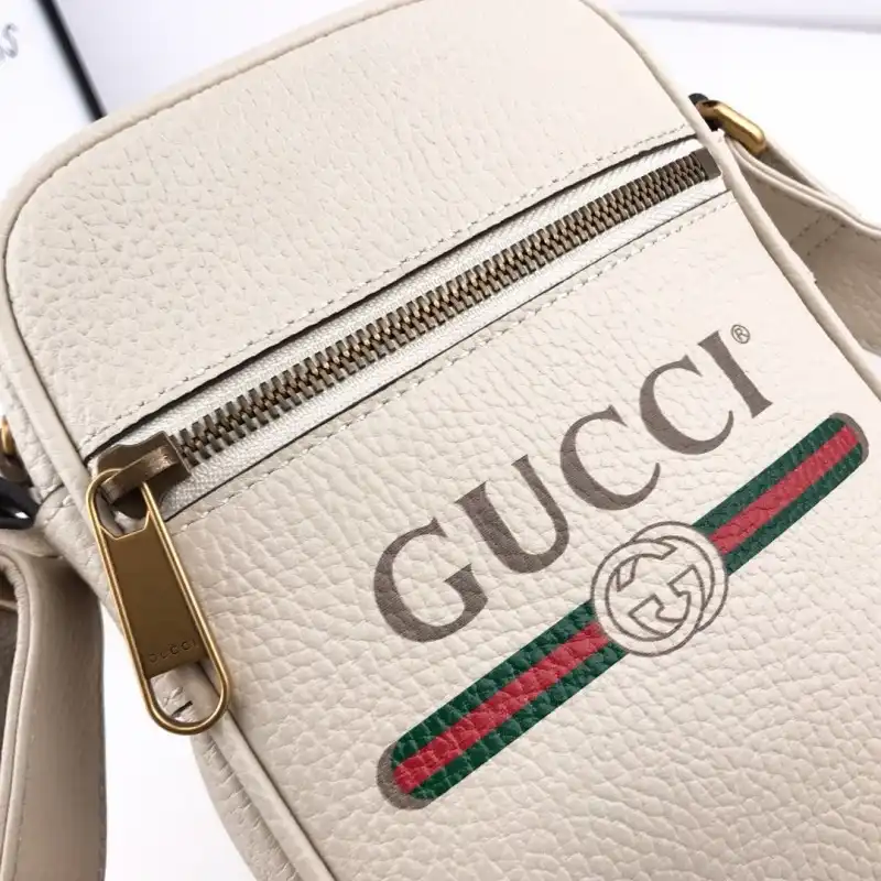 G*u*i bags 19b57g0093