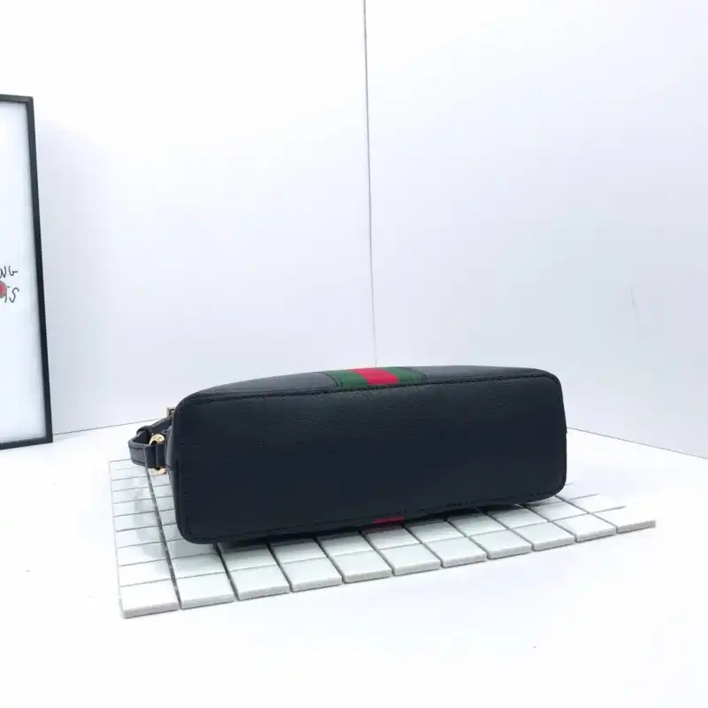 G*u*i bags 19b57g0096