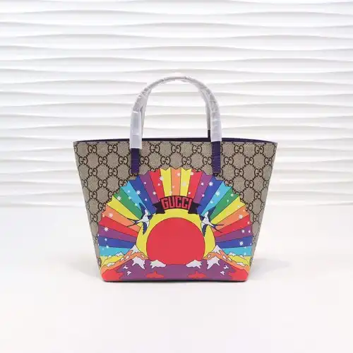 G*u*i bags 19b57g0101