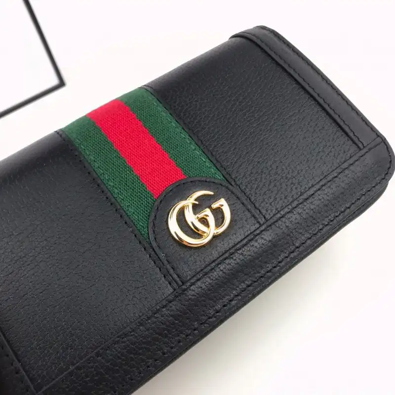 G*u*i bags 19b57g0109