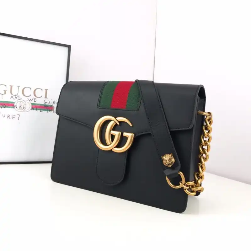 G*u*i bags 19b57g0110