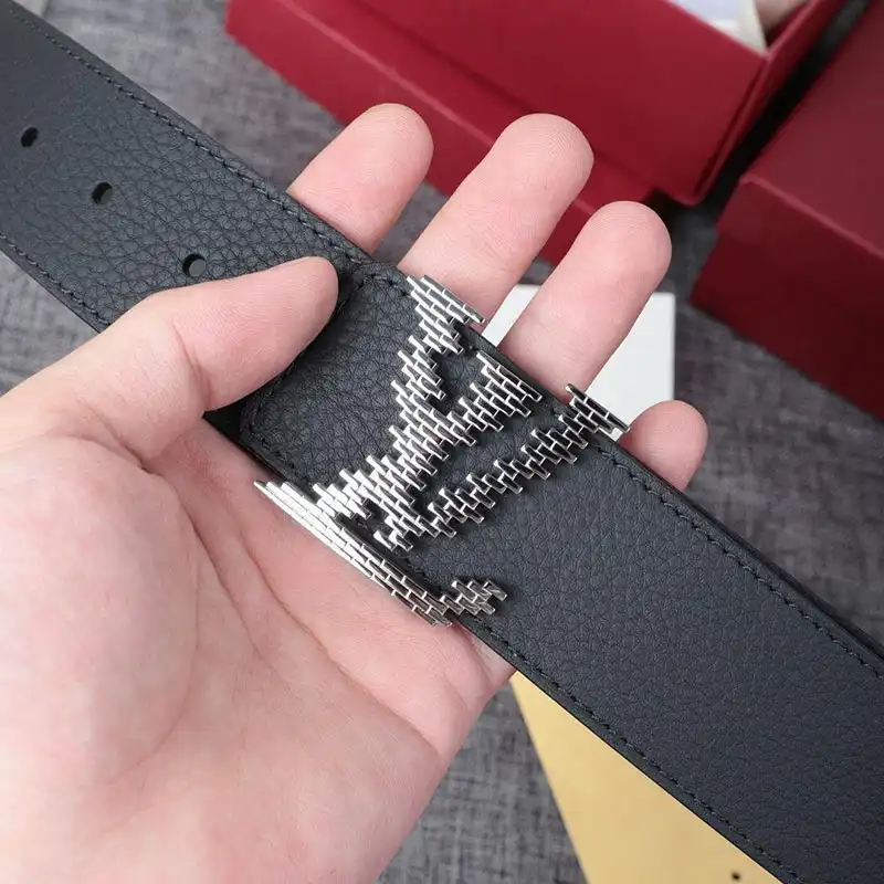 LV s Belte 19xf0101