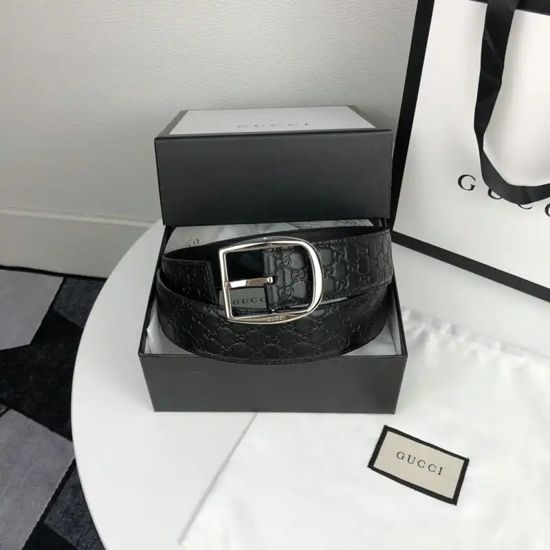 G*u*i s belt 2007xf0086