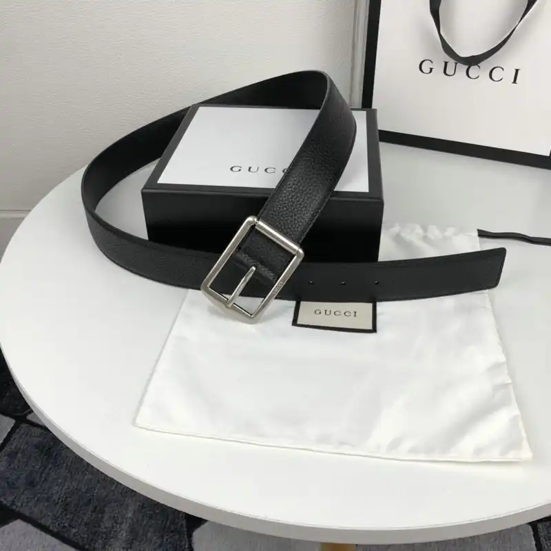 G*u*i s belt 2007xf0092