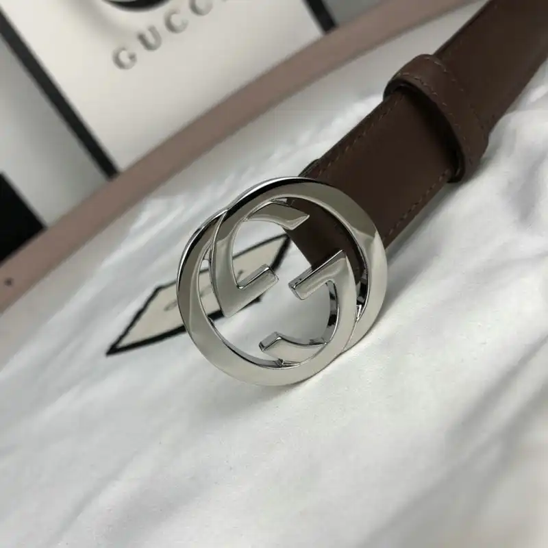 G*u*i s belt 2009xf0025