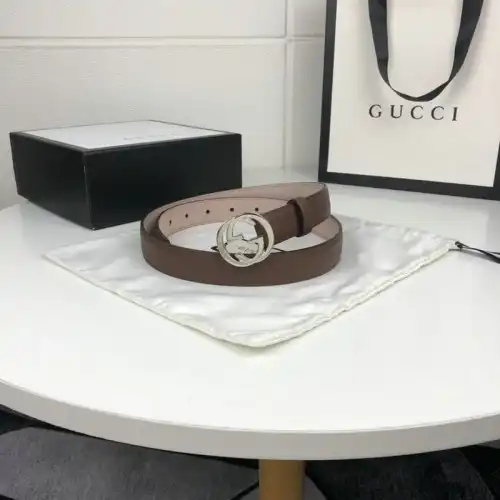 G*u*i s belt 2009xf0025
