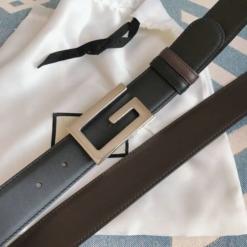 G*u*i s belt 2009xf0071