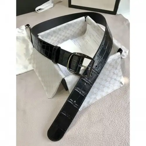G*u*i s belt 2009xf0072