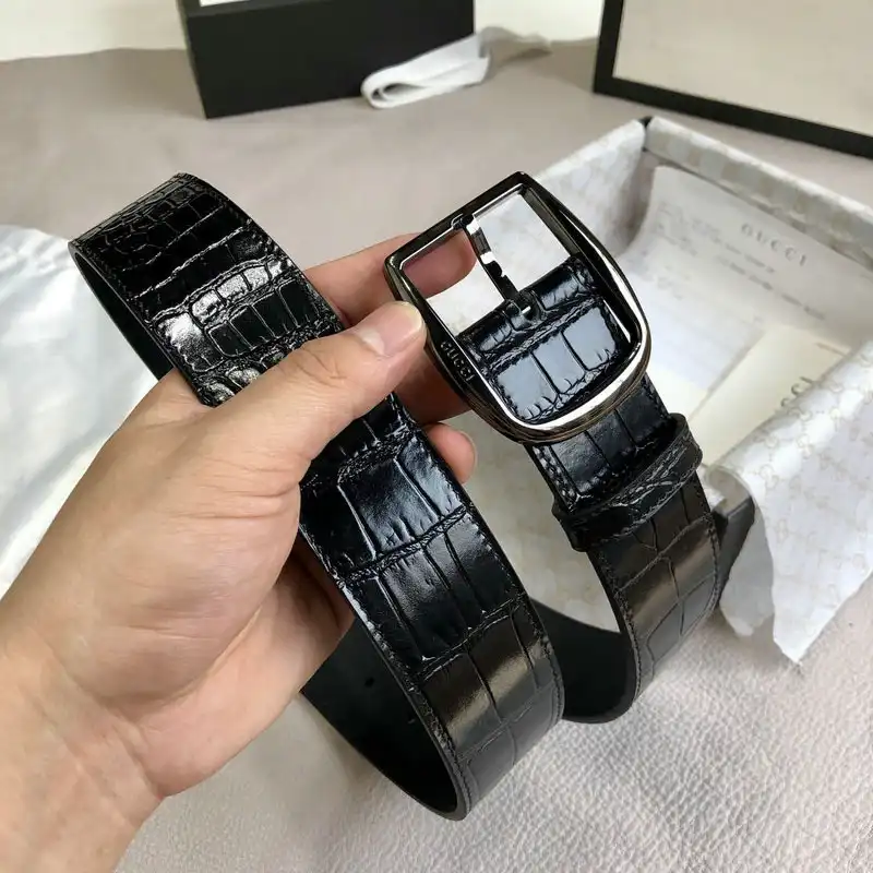 G*u*i s belt 2009xf0072