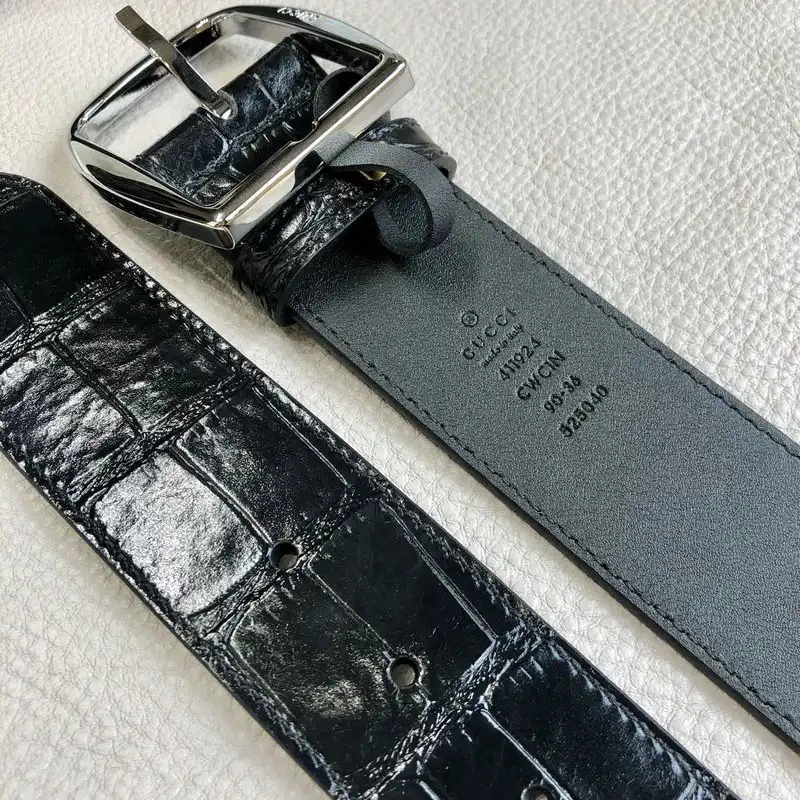G*u*i s belt 2009xf0074