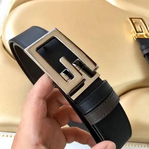 G*u*i s belt 2012xia0096