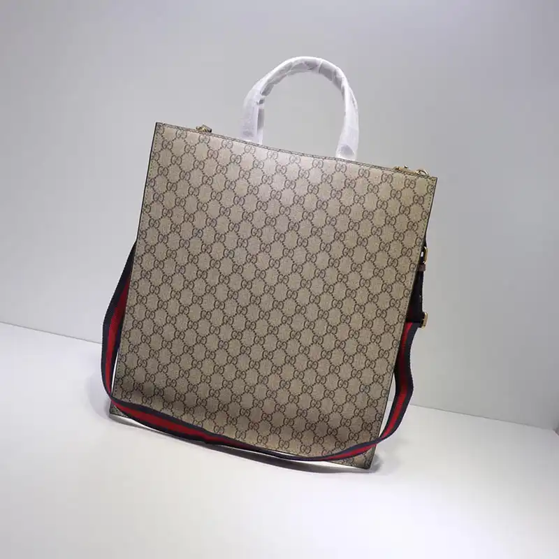 G*u*i tote bags 19gm0014