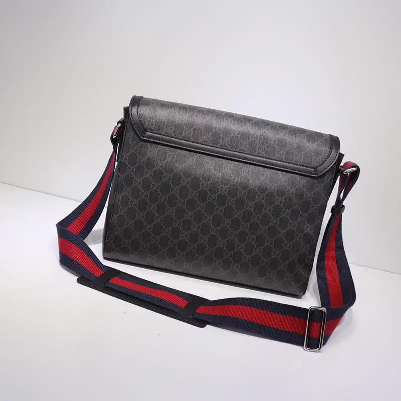 G*u*i messenger bags 19gm0015