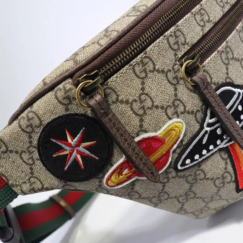 G*u*i belt bags 19gm0025