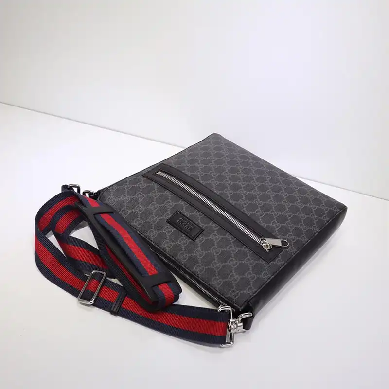 G*u*i crossbody bag 19gm0044