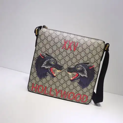 G*u*i crossbody bag 19gm0046