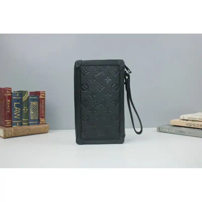 LV Bags 205B570034