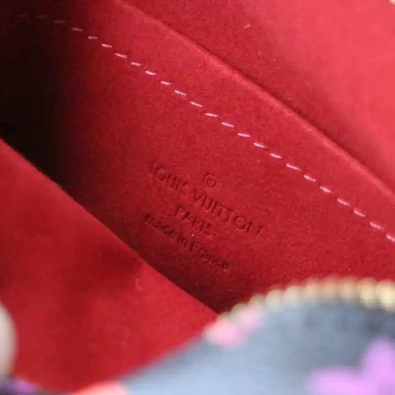 LV Bags 207B570003