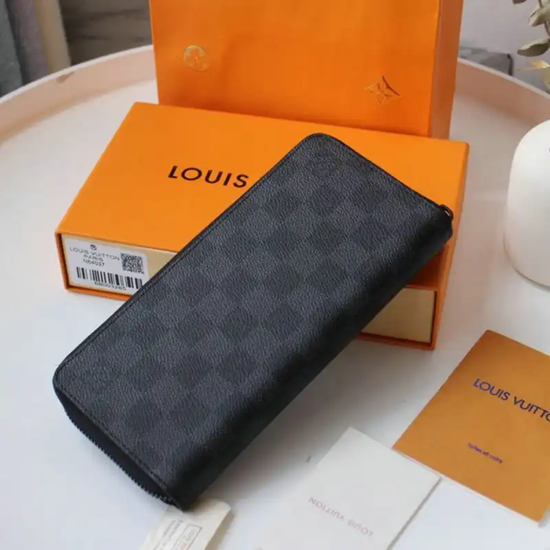LV Bags 207B570020