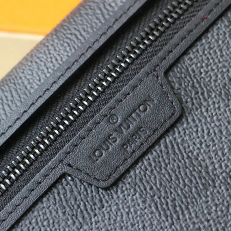 LV Bags 207B570020