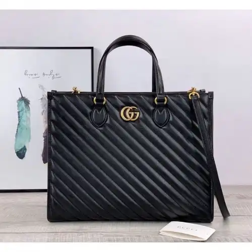 G*u*i bags 208b570054