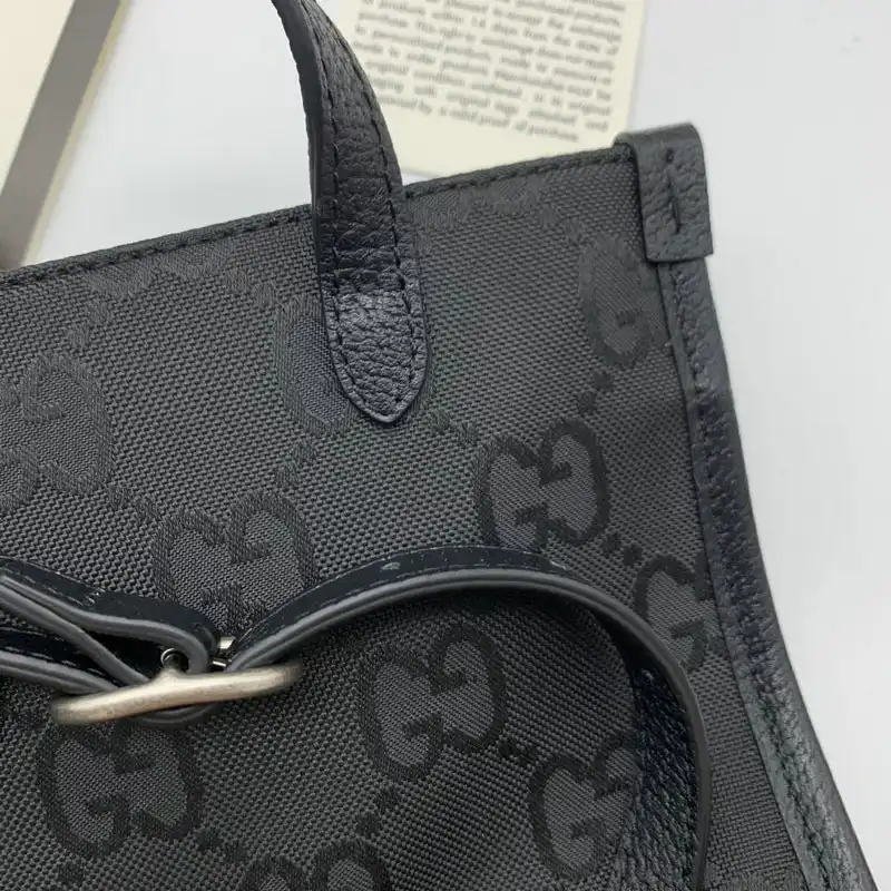 G*u*i bags 208b570055